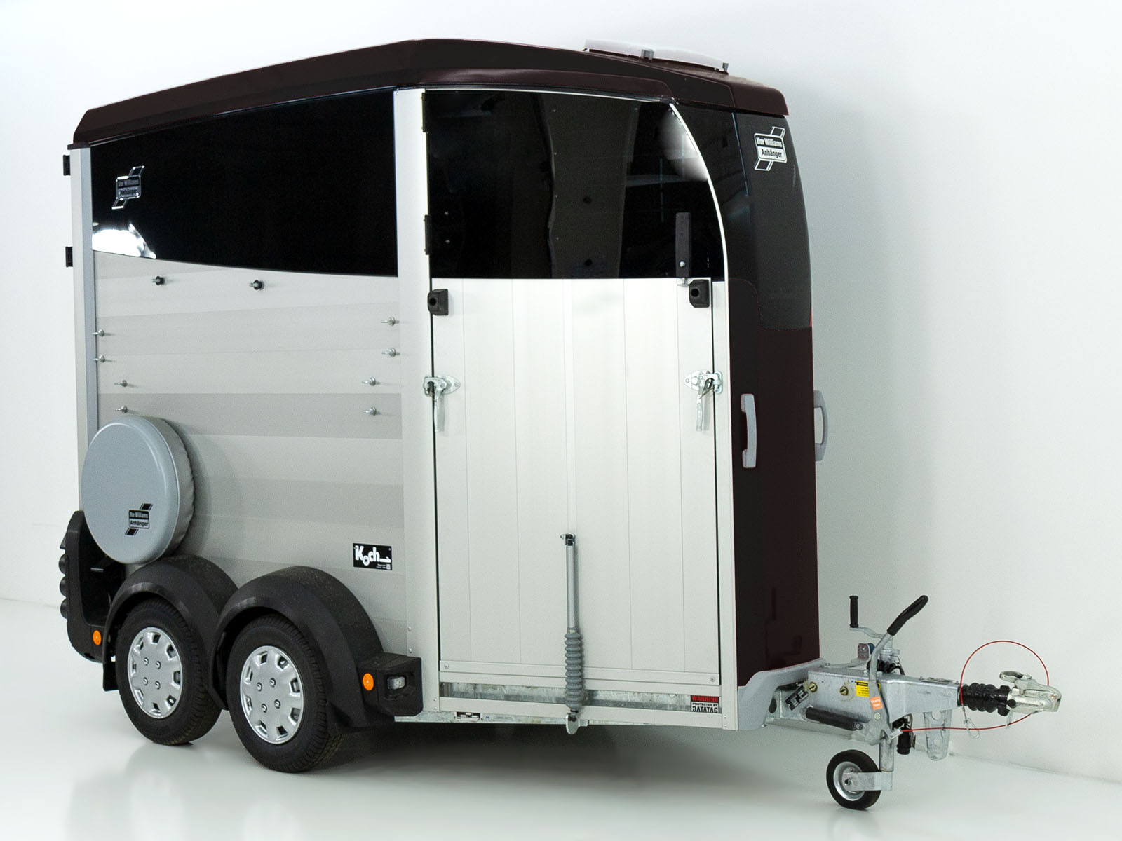 Ifor Williams Pferdeanhänger HBX 403 | Frontausstieg | neues Modell | Schwarz - Neu